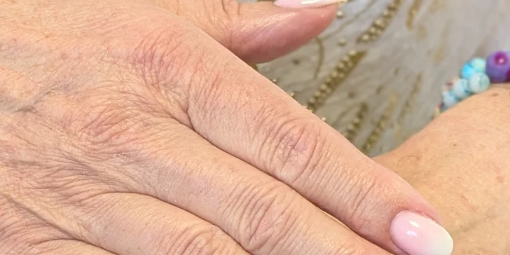 Suchá pedikúra, gélové nechty alebo wellness pre ruky i nohy