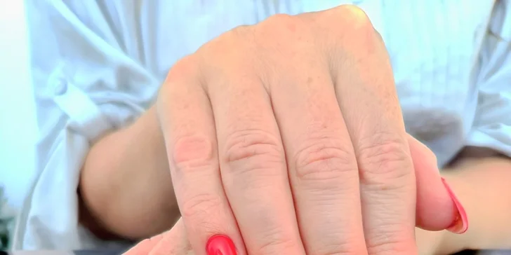 Suchá pedikúra, gélové nechty alebo wellness pre ruky i nohy