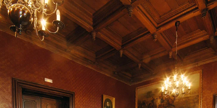 Zámocký pobyt: park s unikátnym labyrintáriom, polpenzia aj bazén a sauna