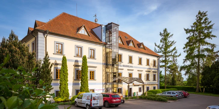 Zámocký pobyt: park s unikátnym labyrintáriom, polpenzia aj bazén a sauna