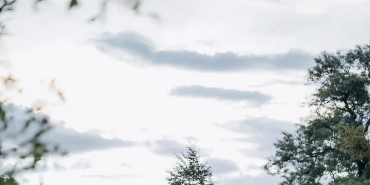 Zámocký pobyt: park s unikátnym labyrintáriom, polpenzia aj bazén a sauna