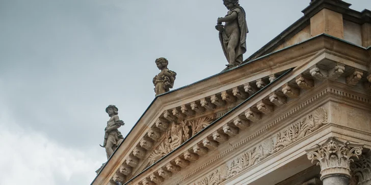 Pobyt v Karlových Varoch: raňajky, jazda kočom historickým centrom aj masáž