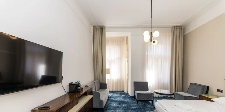 Pobyt v Karlových Varoch: raňajky, jazda kočom historickým centrom aj masáž