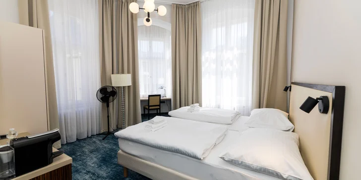 Pobyt v Karlových Varoch: raňajky, jazda kočom historickým centrom aj masáž