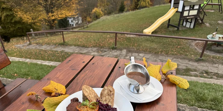 Dovolenka v Českom Švajčiarsku: raňajky, 3-chodová večera aj privátna sauna a vírivka