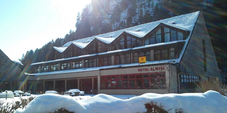 Rodinná dovolenka v Rakúsku: 3* alpský hotel s raňajkami alebo polpenziou, sauna, lyžovanie