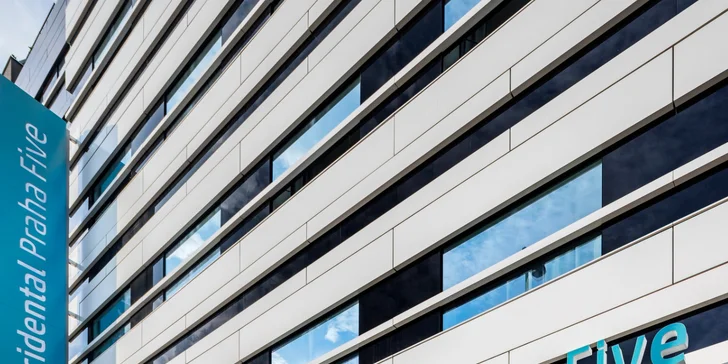 Pobyt v luxusnom 4* hoteli v Prahe pre pár aj rodinu: raňajky, polpenzia, sauna, fitness
