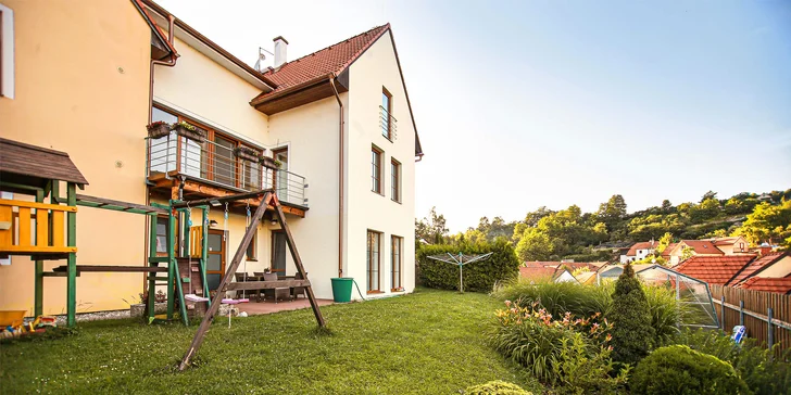 Spoznajte krásy Českého Krumlova: pobyt s hodinou vo vírivke, ideálny pre pár aj celú rodinu