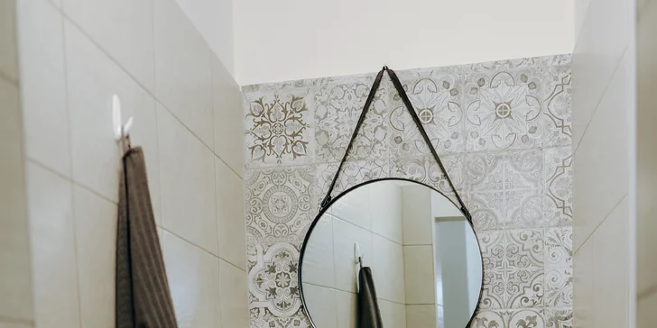 Krásny penzión v Jáchymove až pre 12 osôb: 4 spálne a vonkajšia terasa, asi 2,5 km od kúpeľov