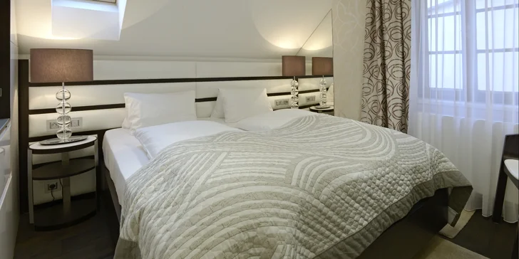 Pobyt v centre Českého Krumlova s raňajkami alebo polpenziou a fľašou sektu