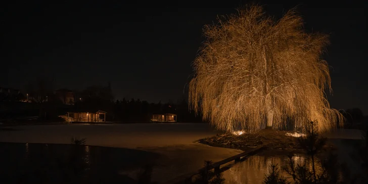 Pobyt vo vybavenom vodnom domčeku na Vysočine: požičanie loďky aj privátna sauna