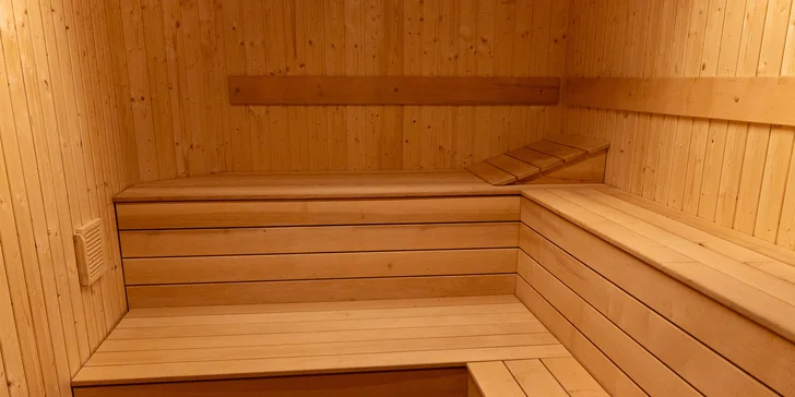 Pobyt vo vybavenom vodnom domčeku na Vysočine: požičanie loďky aj privátna sauna