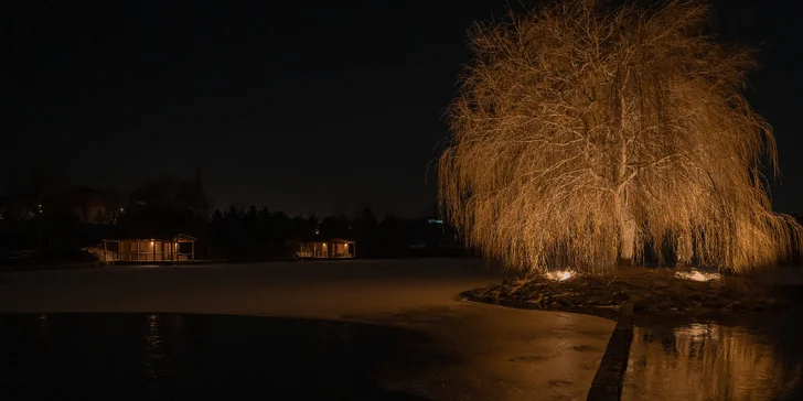 Pobyt vo vybavenom vodnom domčeku na Vysočine: požičanie loďky aj privátna sauna