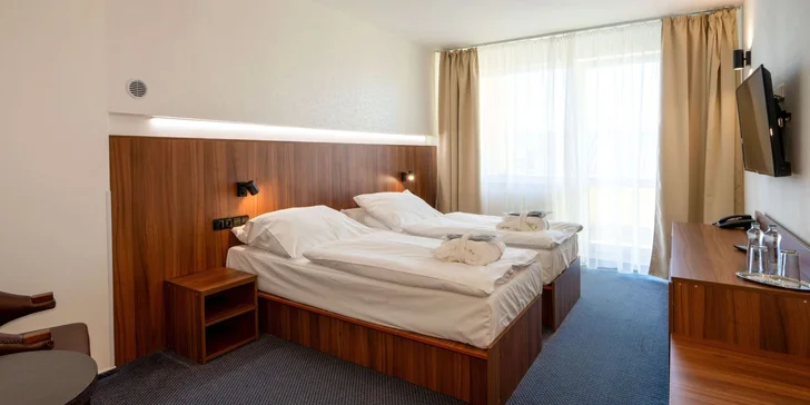 Wellness hotel na Lipně: raňajky a neobmedzene aquapark a saunový svet