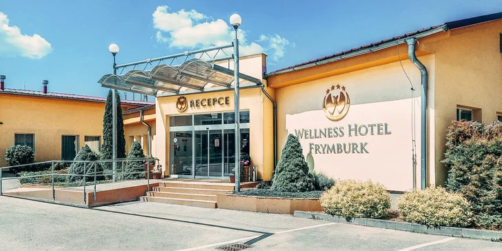 Wellness hotel na Lipně: raňajky a neobmedzene aquapark a saunový svet