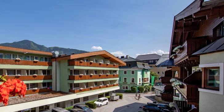 Pobyt v srdci Zell am See: polpenzia, neobmedzené vyhrievanie v saune aj fľaša prosecca na izbe