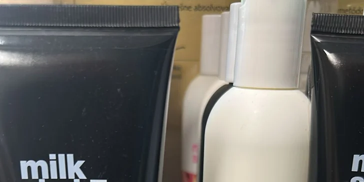 Dámsky strih alebo brazílsky keratín s podstrihnutím