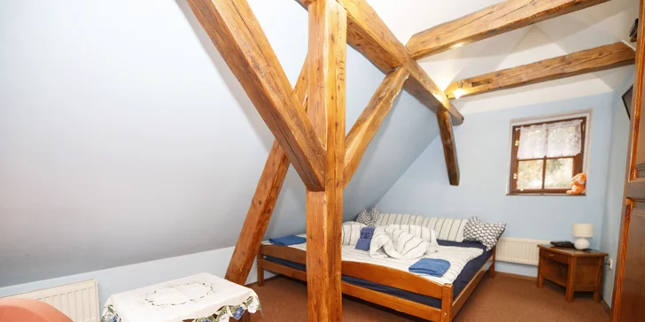 Dovolenka v podhradí Karlštejna: Príroda, pokoj a množstvo turistických zaujímavostí v okolí