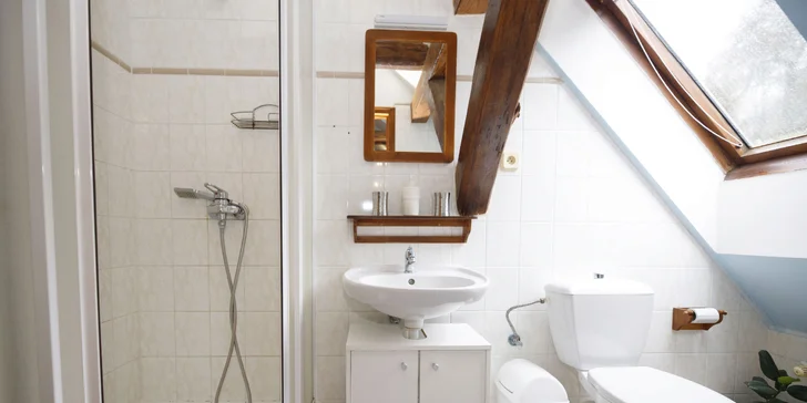 Dovolenka v podhradí Karlštejna: Príroda, pokoj a množstvo turistických zaujímavostí v okolí