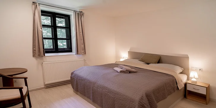 Kašperské Hory: pobyt v srdci nedotknutej šumavskej prírody, parkovanie zadarmo