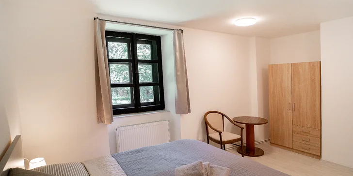 Kašperské Hory: pobyt v srdci nedotknutej šumavskej prírody, parkovanie zadarmo