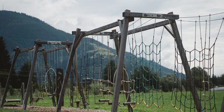 Pobyt s raňajkami alebo polpenziou v rakúskom penzióne neďaleko Zell am See a Kaprunu