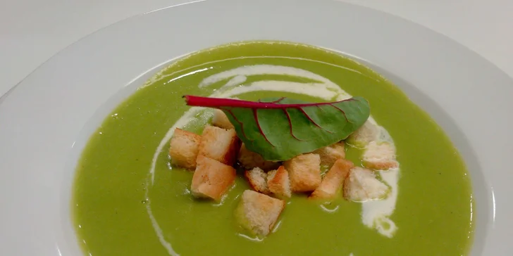 Pobyt v Jizerských horách pre pár aj rodinu: polpenzia a privátne wellness