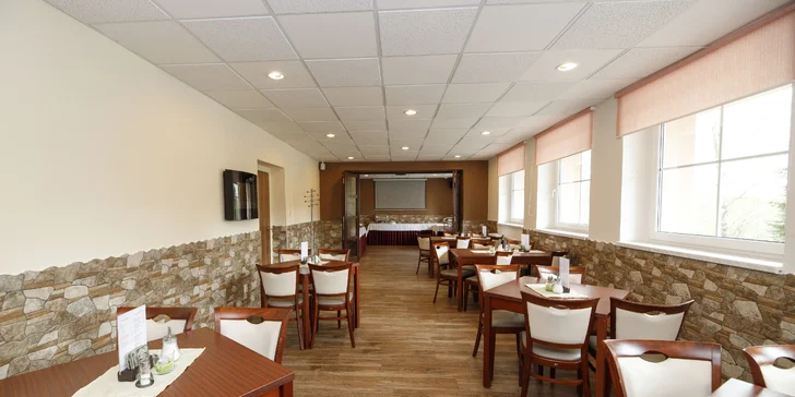 Pobyt v Jizerských horách pre pár aj rodinu: polpenzia a privátne wellness