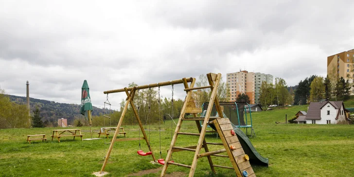 Pobyt v Jizerských horách pre pár aj rodinu: polpenzia a privátne wellness