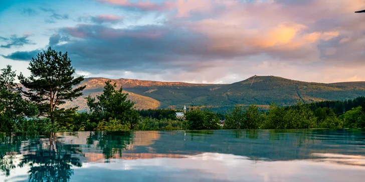 Nový moderný rezort v Sklárskej Porube: raňajky alebo polpenzia, wellness, infinity bazén