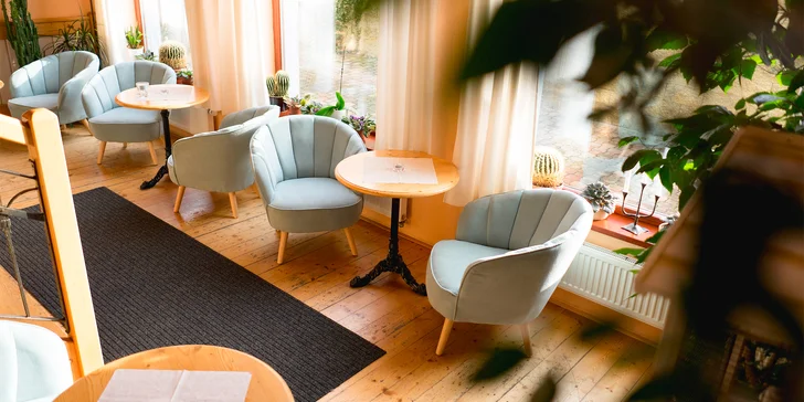Štýlový hotel na južnej Morave s raňajkami, degustačnou večerou a fľašou vína