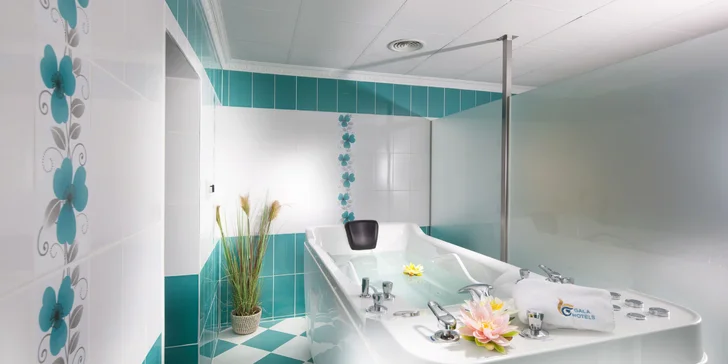 Pobyt v luxusnom rezorte v Mariánskych Lázňach: jedlo, wellness a až 16 procedúr