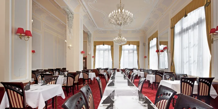 Pobyt v luxusnom rezorte v Mariánskych Lázňach: jedlo, wellness a až 16 procedúr