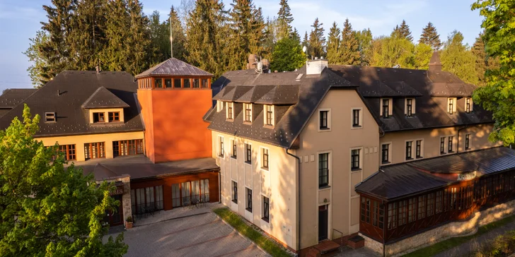 4* hotel v pokojnej časti Mariánskych Lázní: polpenzia, wellness aj procedúry