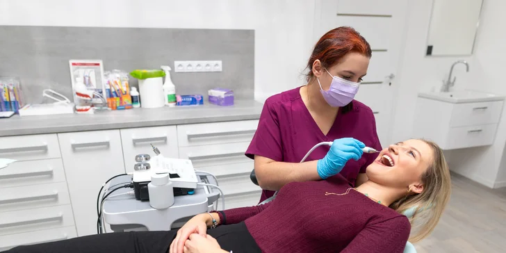 Profesionálne bielenie zubov Opalescence s dentálnou hygienou