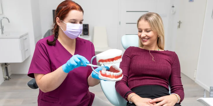 Profesionálne bielenie zubov Opalescence s dentálnou hygienou