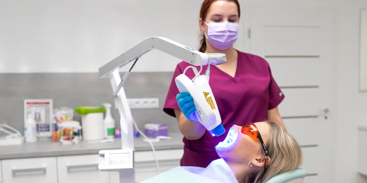 Profesionálne bielenie zubov Opalescence s dentálnou hygienou