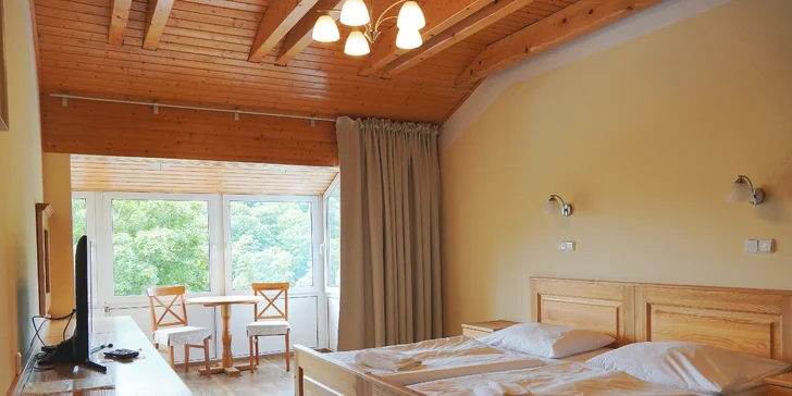 Dovolenka v Jáchymove: raňajky aj zľava na požičanie bicyklov a kolobežiek či do lanového parku