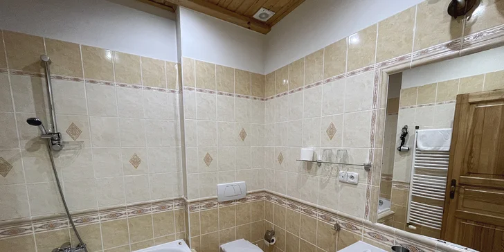 Dovolenka v Jáchymove: raňajky aj zľava na požičanie bicyklov a kolobežiek či do lanového parku