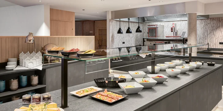 Údolie Ötztal: Hotel Alpenaussicht kúsok od svahu, nádherné výhľady, jedlo aj wellness