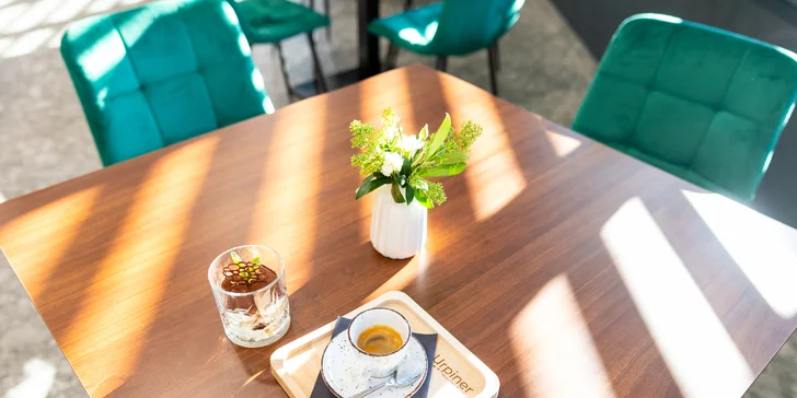 Trojchodové menu alebo kávička s tiramisu v Urpiner restaurant & pub v Banskej Bystrici