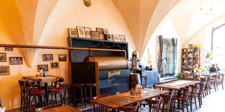 Kačacie hody s pohárom vína pre 4 osoby v Pilsner Restaurant u Kemov