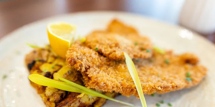 Trojchodové menu alebo kávička s tiramisu v Urpiner restaurant & pub v Banskej Bystrici