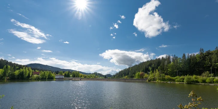 Pobyt v Beskydách až pre 6 osôb: trojizbové apartmány, záhrada s posedením