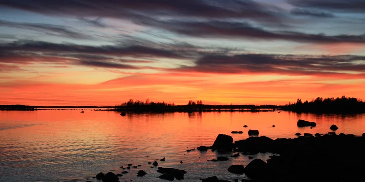 Dom v Škandinávii pre 2-7 osôb: medzi lesmi a jazerami pod polárnym kruhom, český majiteľ so skvelým hodnotením