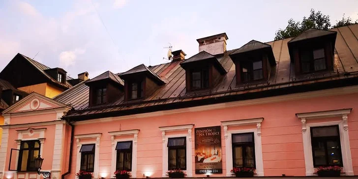 Vkusné ubytovanie s polpenziou v historickom centre Banskej Štiavnice
