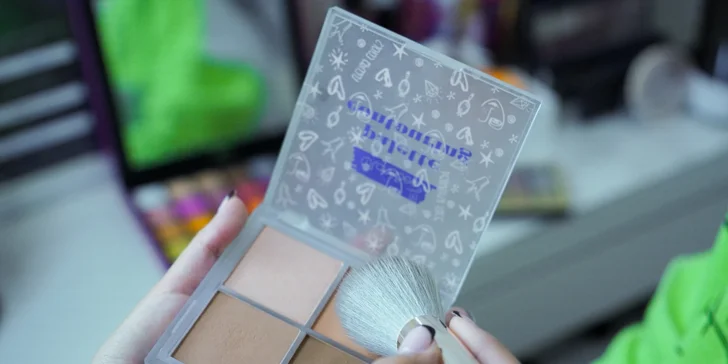 Líčenie, účes aj profesionálne fotenie, ktoré nechajú vašu prirodzenú krásu zažiariť