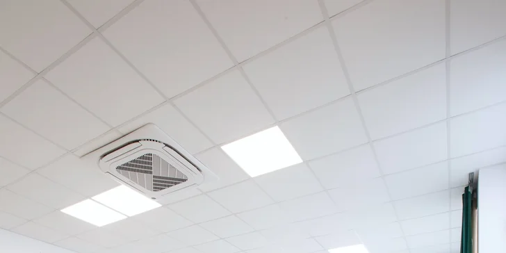 Suchá pedikúra, gélové nechty alebo wellness pre ruky i nohy