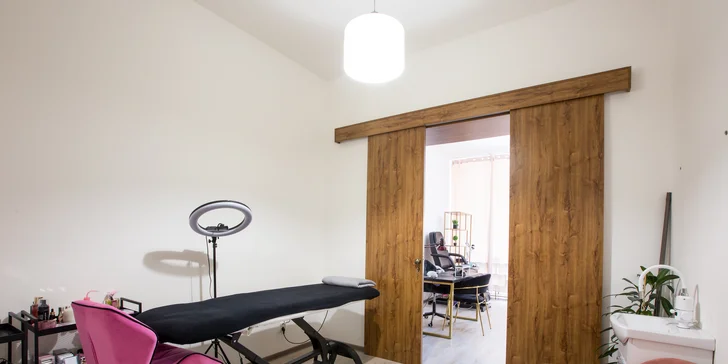 Tetovanie do 10 cm alebo permanentný make-up obočia, očných liniek či pier