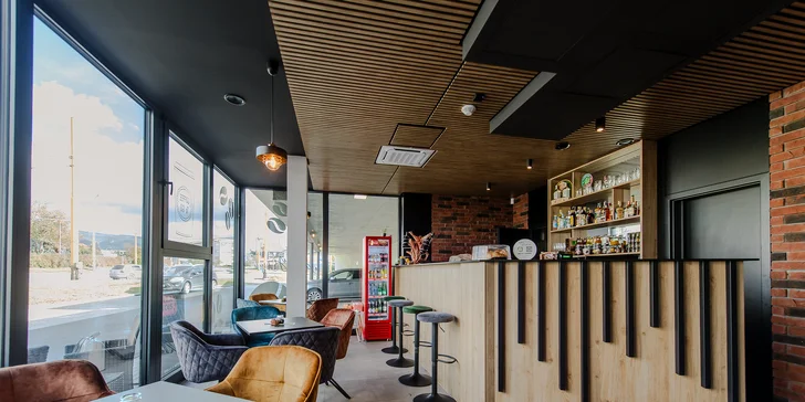 Denko plné dobrôt a lahodné víno, ktoré poteší všetky zmysly